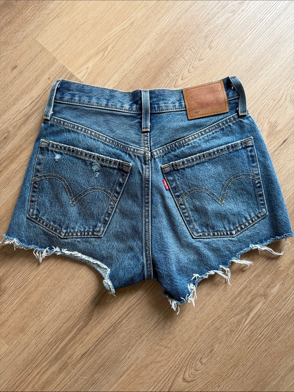 Levi's 501® Original Fit High Rise Women's Shorts size 24